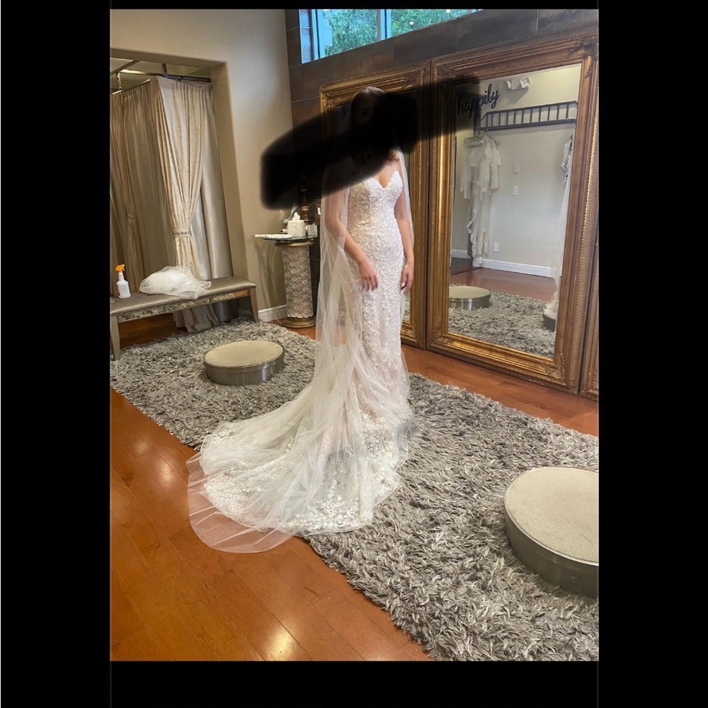 Maggie Sottero White Lace Wedding Dress - Picture 3 of 14